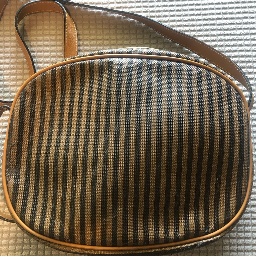 Fendi - Picture 7 of 9